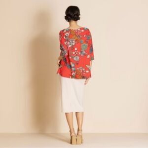 Anthropologie W5 Red Floral Flowy Feminine Boxy 3/4 Sleeve Blouse size Large